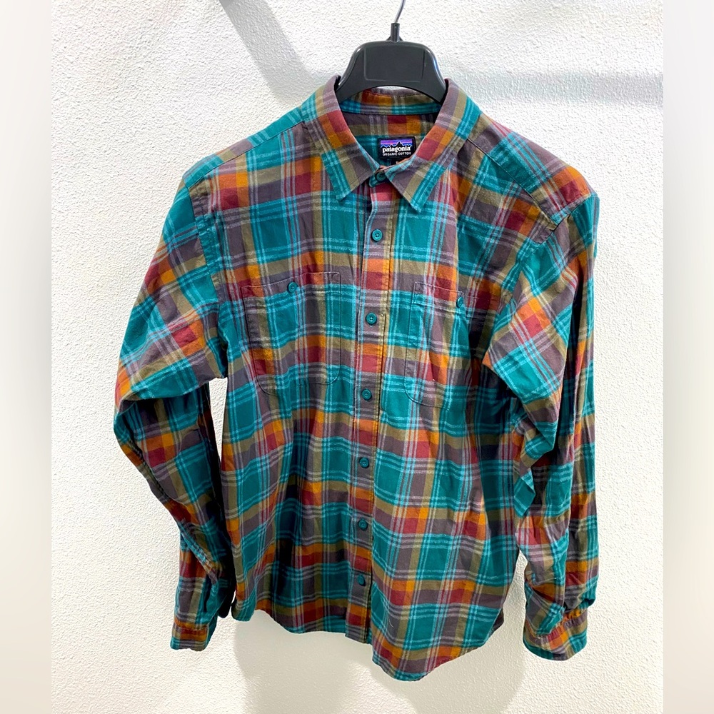 Used Patagonia Long-Sleeved Organic Cotton Fjord Flannel Shirt